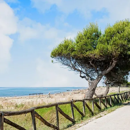 Charming Two-storey Βίλα *